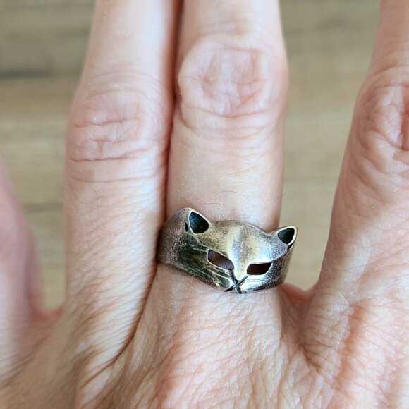 Sterling silver cat or cheetah ring. Stamped 925 silver unisex jewelry. - Picture 2 of 7